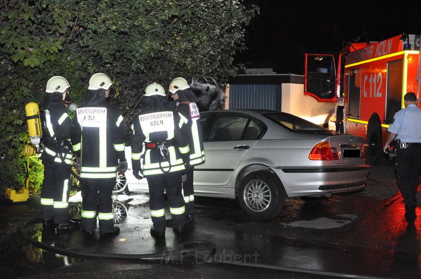 Brand Pkw Koeln Seeberg Ilexweg P04.JPG